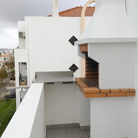 T2 Junto A Praia, Com Lencois, Toalhas, Wifi, Churrasqueira, 3ºpiso Sem Elevador Lägenhet *