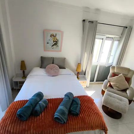 T2 Junto A Praia, Com Lencois, Toalhas, Wifi, Churrasqueira, 3ºpiso Sem Elevador
