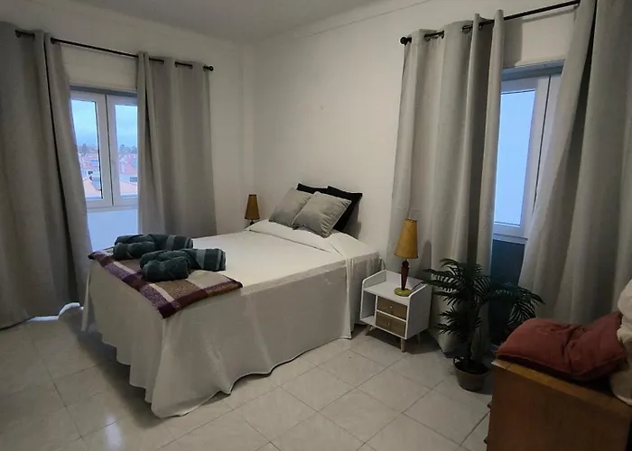 T2 Junto A Praia, Com Lencois, Toalhas, Wifi, Churrasqueira, 3ºpiso Sem Elevador Апартаменты Альтура