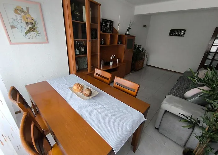 T2 Junto A Praia, Com Lencois, Toalhas, Wifi, Churrasqueira, 3ºpiso Sem Elevador Апартаменты *