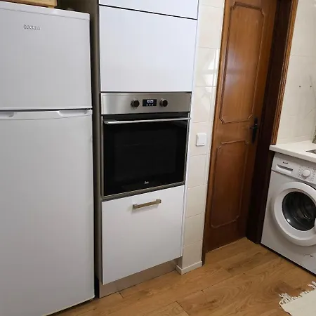 Lägenhet T2 Junto A Praia, Com Lencois, Toalhas, Wifi, Churrasqueira, 3ºpiso Sem Elevador *