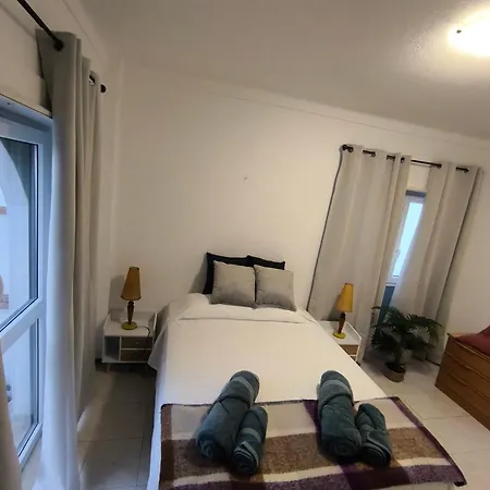 T2 Junto A Praia, Com Lencois, Toalhas, Wifi, Churrasqueira, 3ºpiso Sem Elevador * Altura