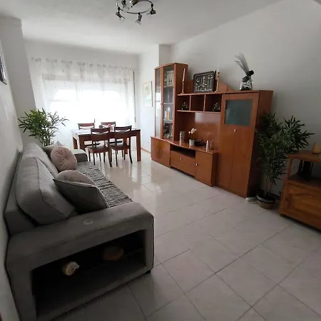 T2 Junto A Praia, Com Lencois, Toalhas, Wifi, Churrasqueira, 3ºpiso Sem Elevador Lägenhet *