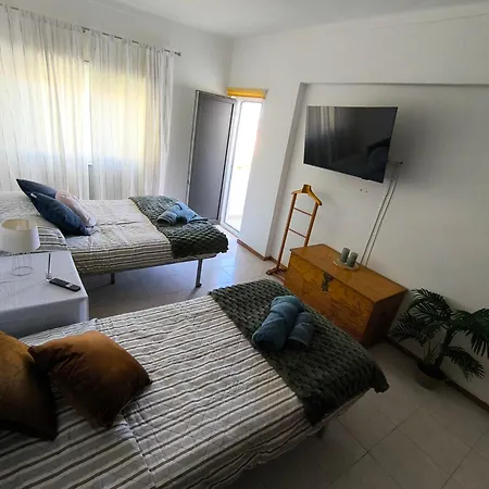 Lejlighed T2 Junto A Praia, Com Lencois, Toalhas, Wifi, Churrasqueira, 3ºpiso Sem Elevador *